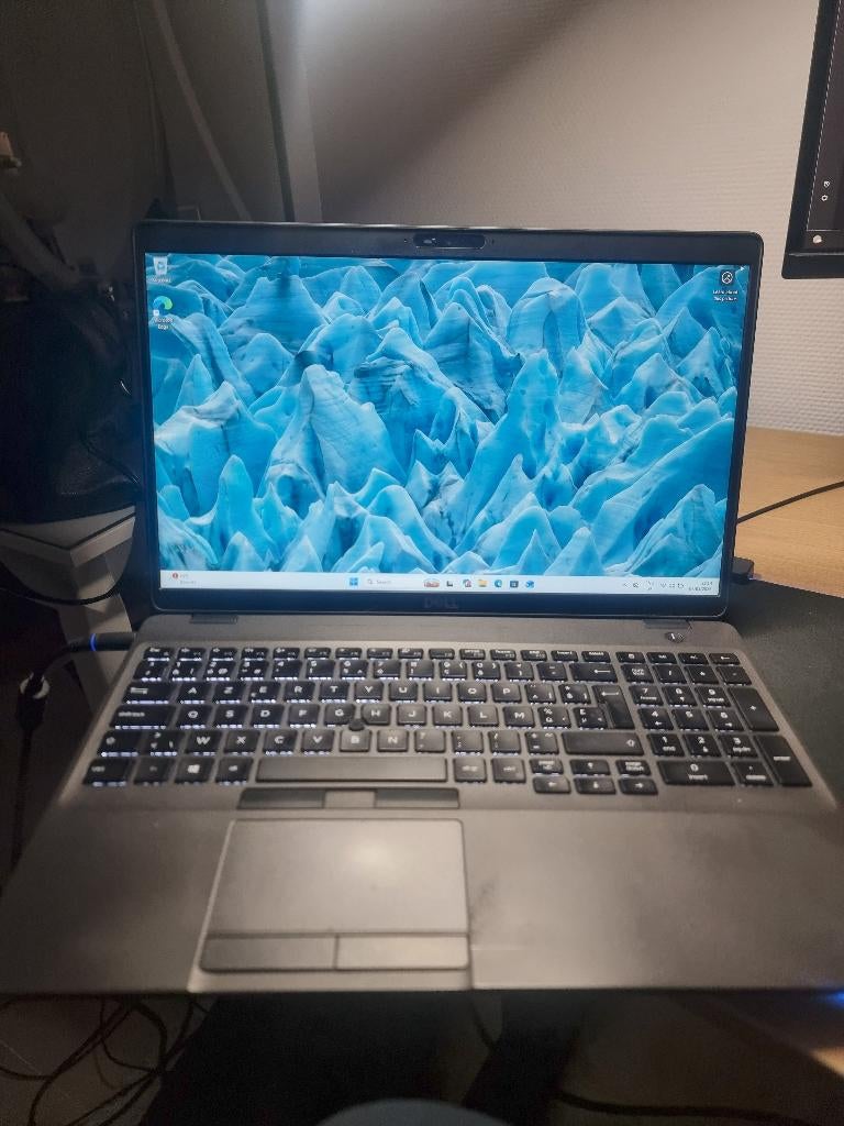 Dell Latitude 5500 + Dell Docking Station, Ophalen, 8 GB, Zo goed als nieuw, Dell