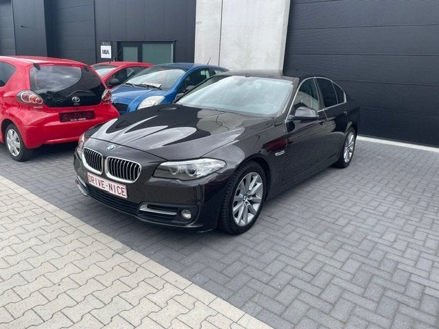 BMW 520D, Automaat, Sportstuur, Apple carplay, LEZ OK, Autos, BMW, Cuir, Carnet d'entretien, 124 g/km, 5 portes