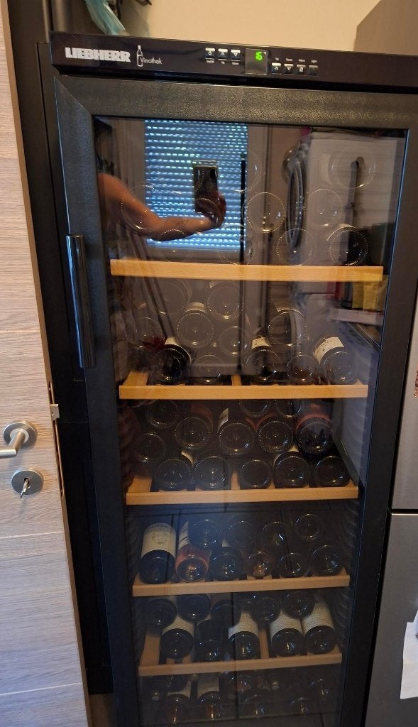Cave à vins Liebherr Vinotek, Enlèvement, Utilisé, Autres types, France