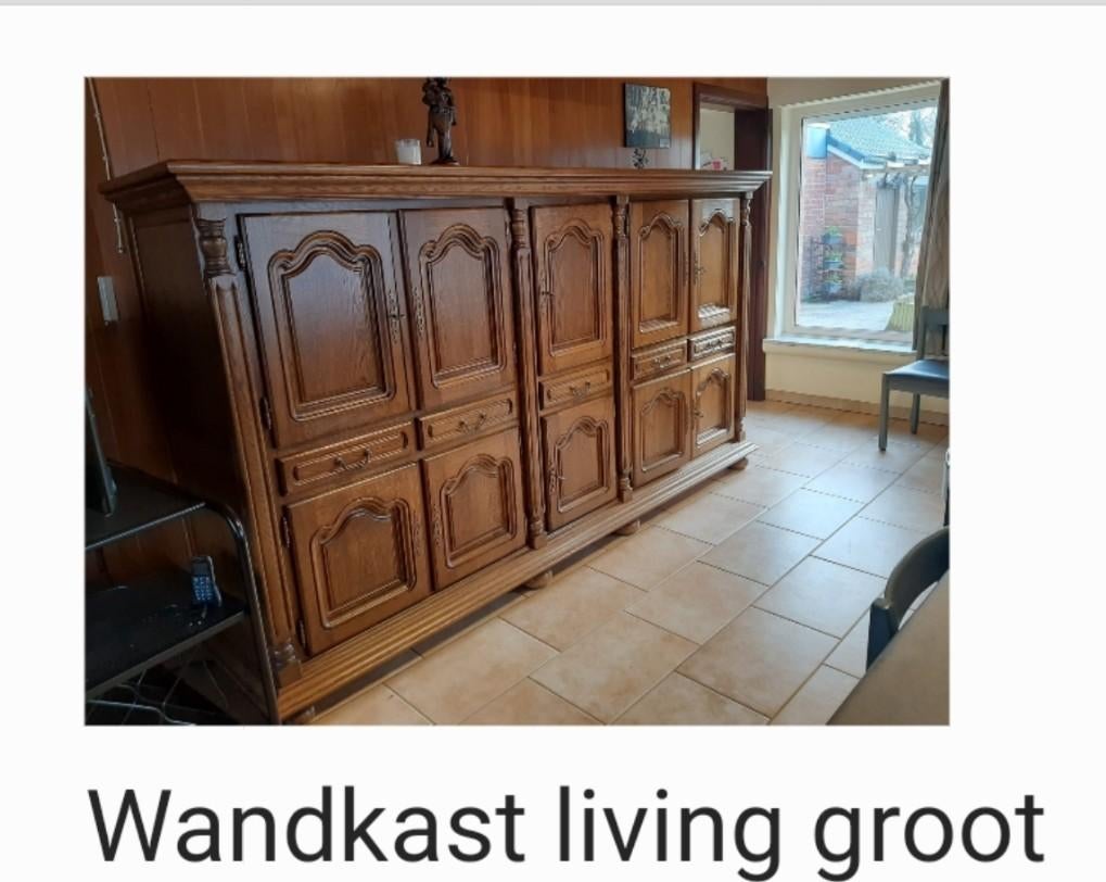 Grote statige wandkast, Ophalen