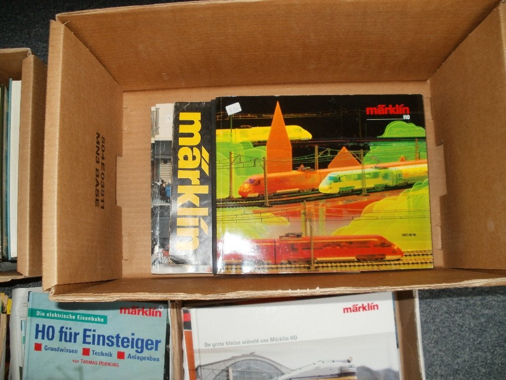 Mega Partij Ho Marklin/Fleischman,lima,trix div.catalogussen, Hobby en Vrije tijd, Modeltreinen | H0, Ophalen, Gebruikt, Gelijkstroom of Wisselstroom
