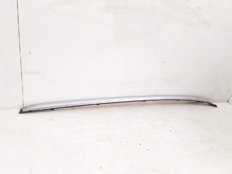 BARRE DE TOIT DROIT Suzuki Vitara (LY / MY) (01-2015/-), Utilisé, Droite, Suzuki