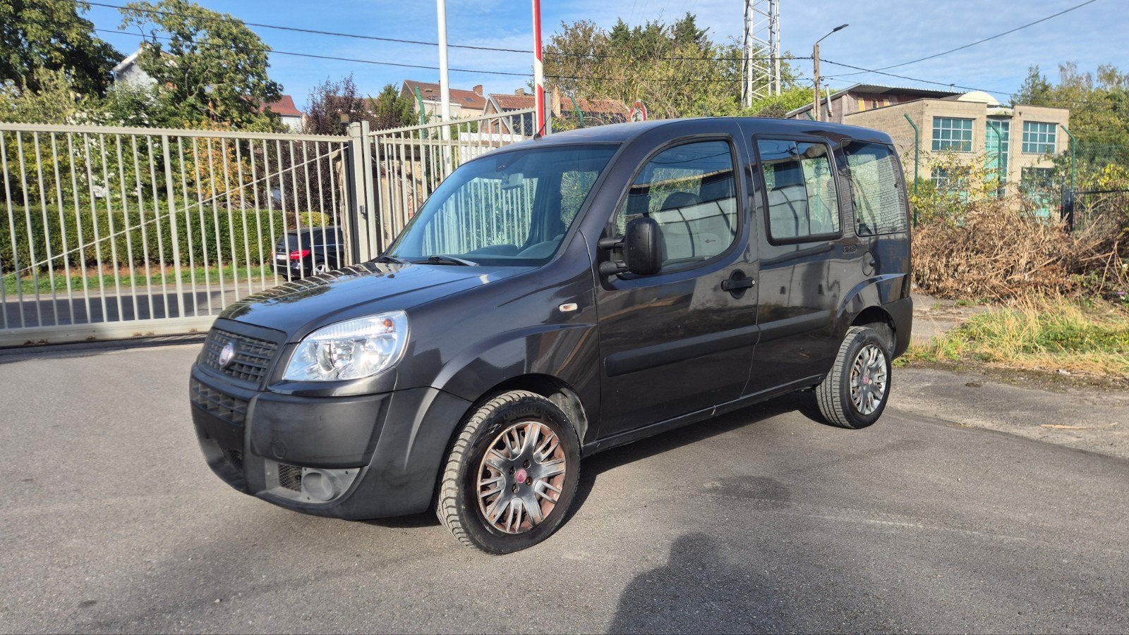 Fiat Doblo 1.4i km 164000 5place Ct Ok An 2009, Autos, Achat, Doblo, Entreprise, Euro 4