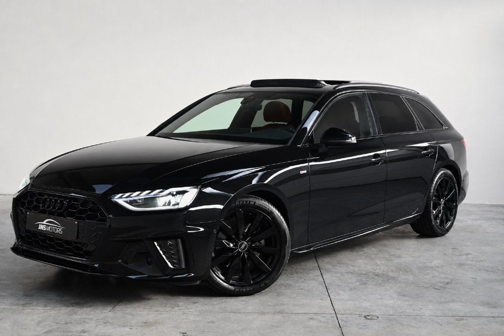 Audi A4 Avant S line S tronic | Pano | Virtual | Black Pack, Dealer onderhouden, 4 cilinders, A4, Zwart