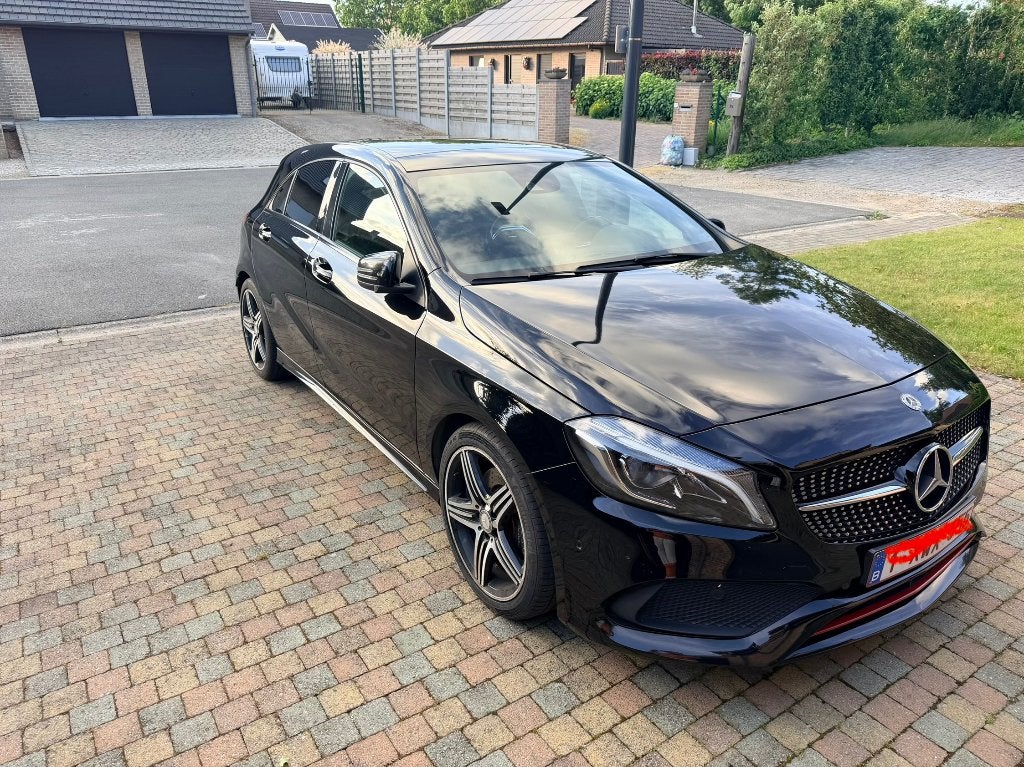 Mercedes A250 4matic sport, Auto's, Automaat, Zwart, Leder, Particulier