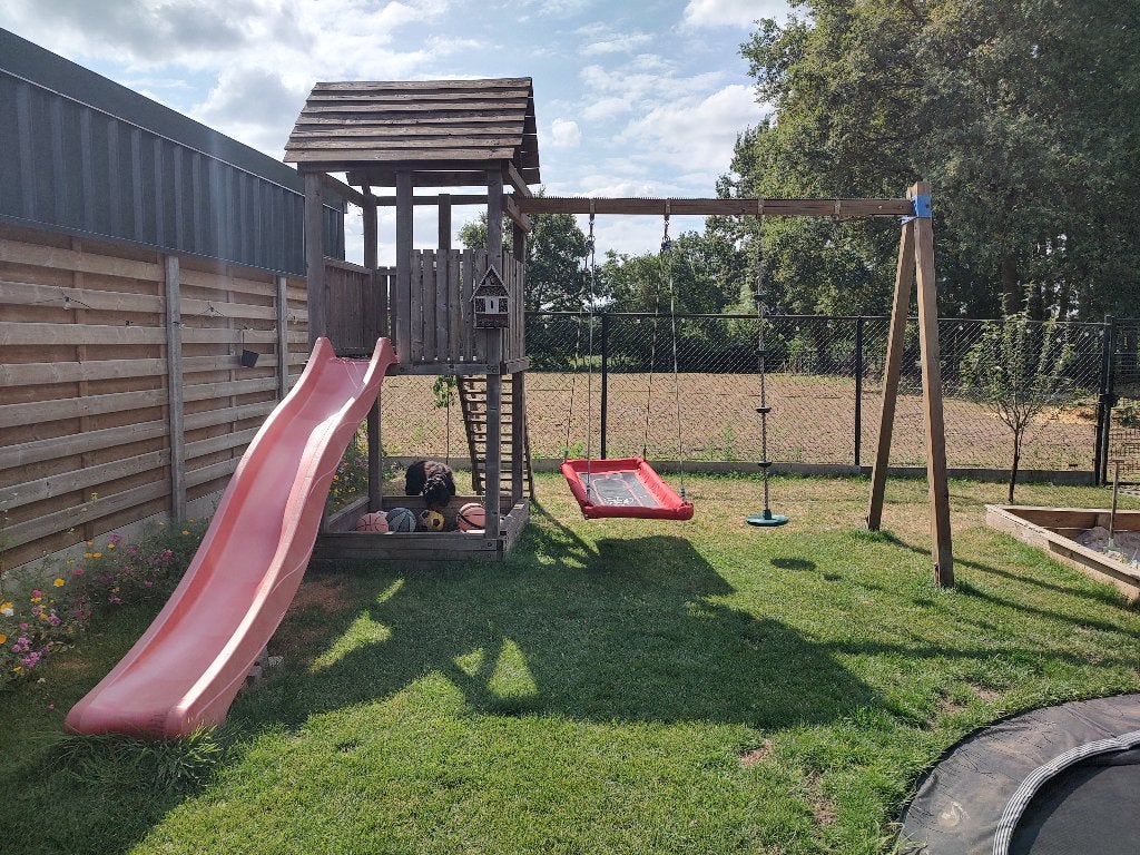 Houten speeltoren, Ophalen, Gebruikt, Schommel