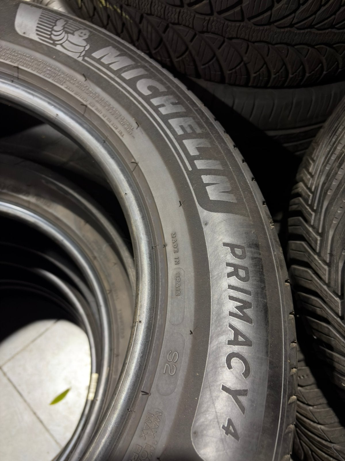 215/65/17(103v) Michelin 215/65/17(103v) Michelin Banden, Autos : Pièces & Accessoires, Enlèvement ou Envoi