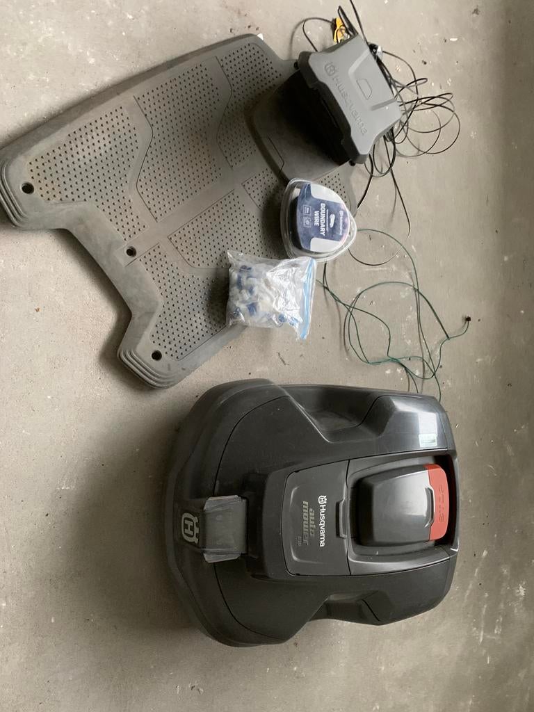 Husqvarna Automower 310, Enlèvement, Utilisé, Husqvarna
