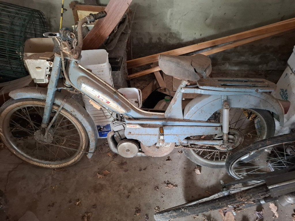 Mobylette Motobecane, Enlèvement
