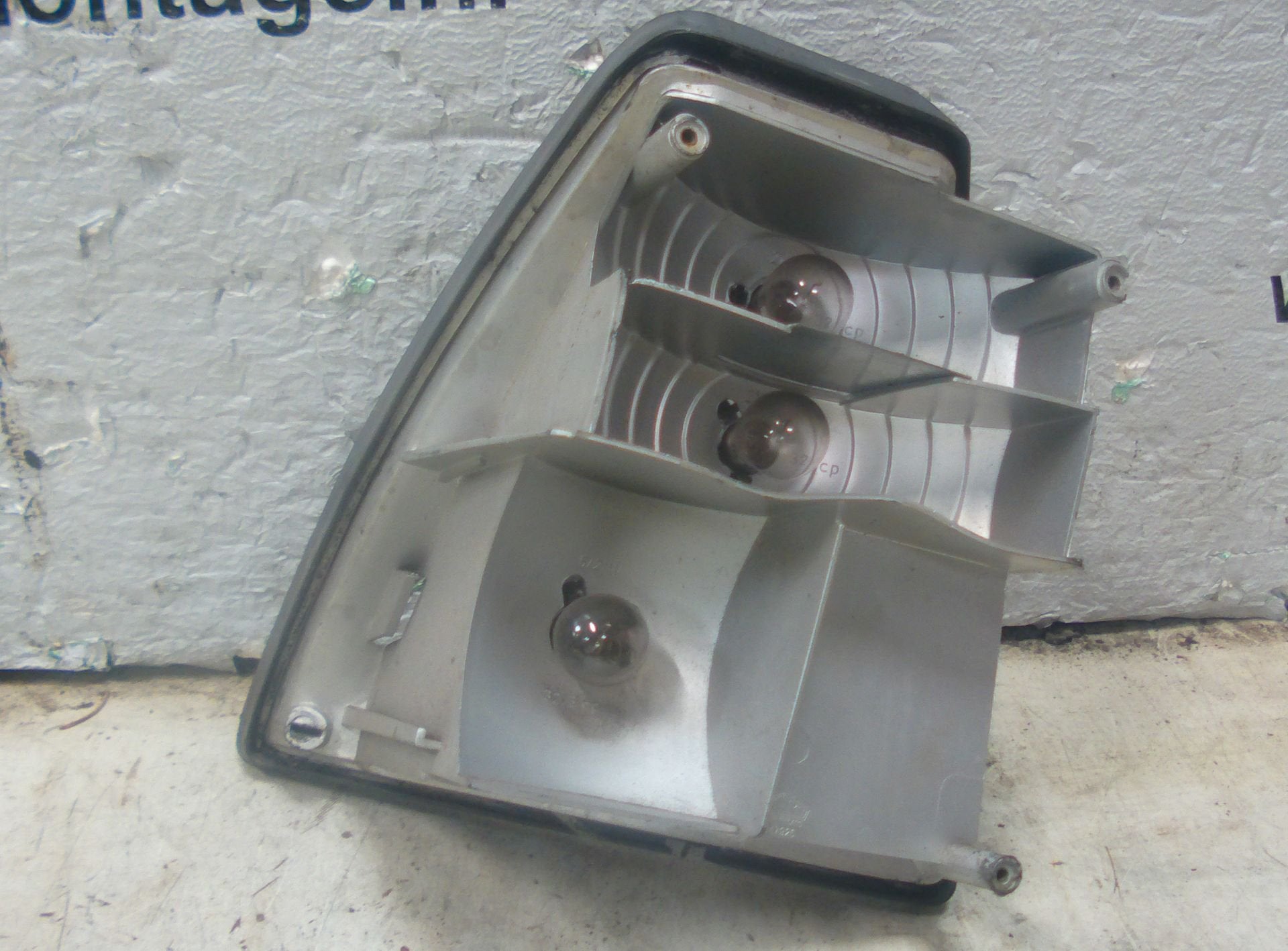 achterlicht/fittinghuis links buiten saab 900 1, Gebruikt, -, -, Ophalen of Verzenden