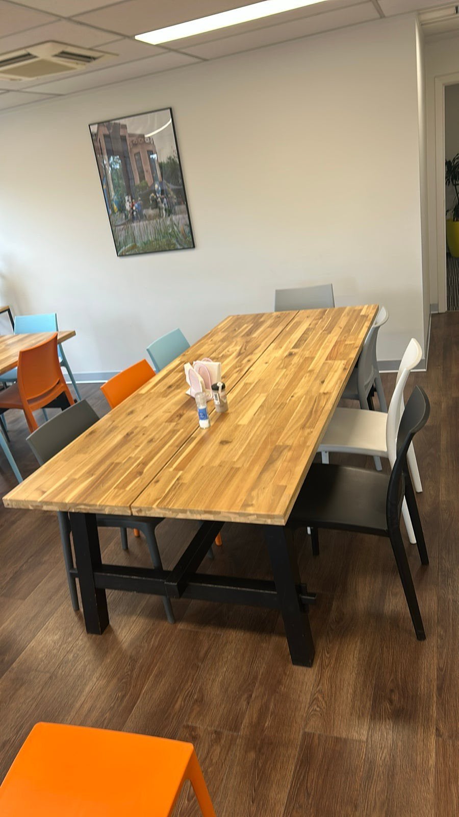 Eettafel voor zeker 6 personen, Zakelijke goederen, Aankleding binnen, Ophalen, Gebruikt, Tafel