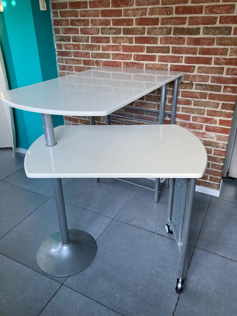 Unieke handige tafel, Huis en Inrichting, Tafels | Eettafels, Ophalen, Gebruikt, Kunststof