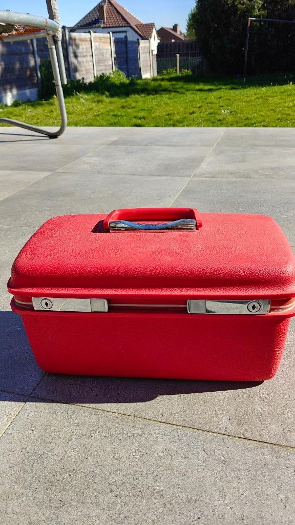 Samsonite, Ophalen, Slot