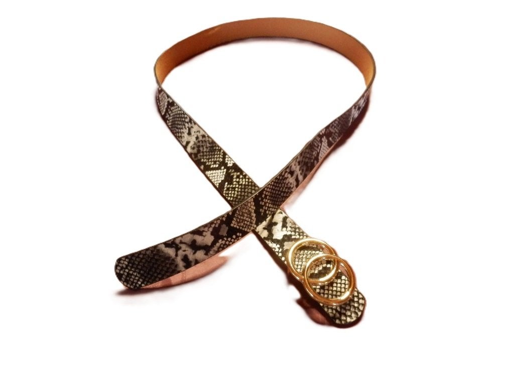 (28)- ceinture femme grise noir en cuir, Vêtements | Femmes, Ceintures, Enlèvement ou Envoi, Comme neuf, 100 cm ou plus, Ceinture