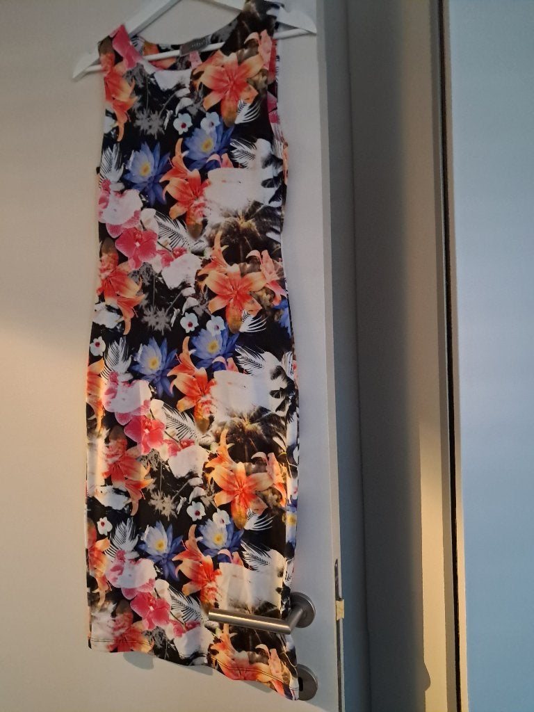 Zomerkleedje, Kleding | Dames, Jurken, Maat 38/40 (M), Nieuw, Onder de knie, Meerkleurig