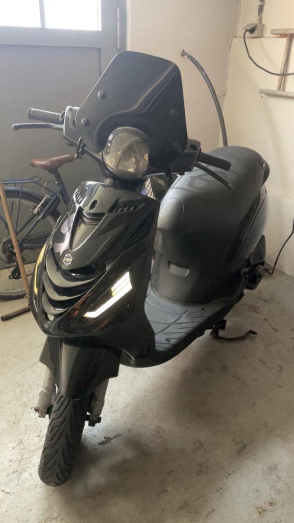 Zip 4 takt 50cc, Zip, Comme neuf, Enlèvement, Classe A (25 km/h)