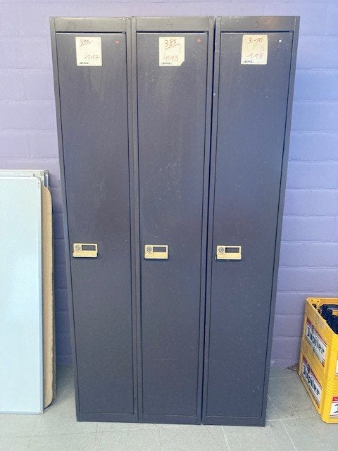 3 ARMOIRES À CASIERS MARRON + CLÉS, Enlèvement, Utilisé, Retro