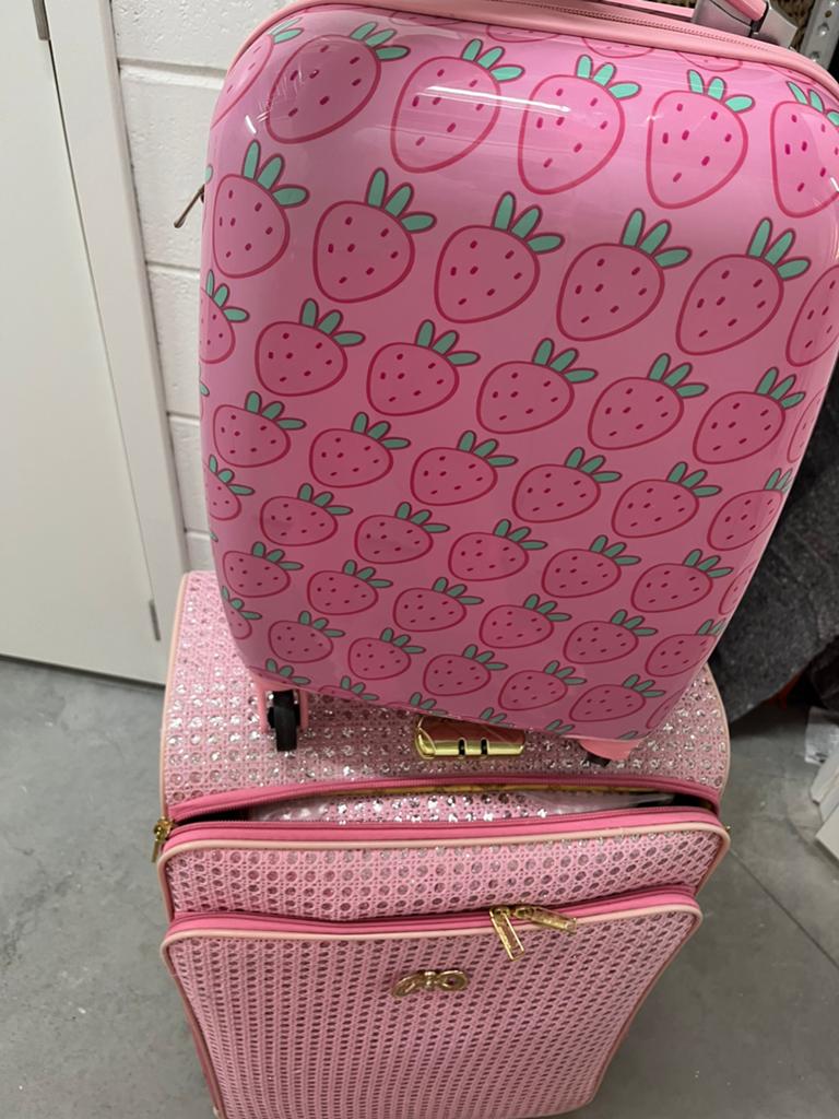 Valise cabine enfant rose fraises, Bijoux, Sacs & Beauté, Valises, Enlèvement ou Envoi, Neuf