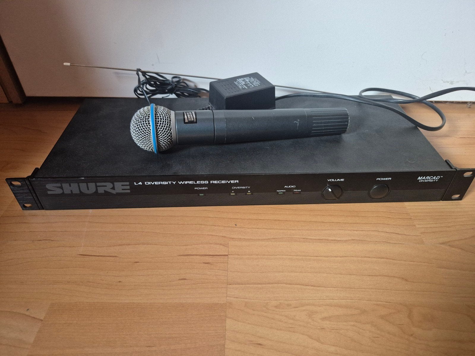 shure sm58 met ontvanger, Audio, Tv en Foto, Ophalen of Verzenden