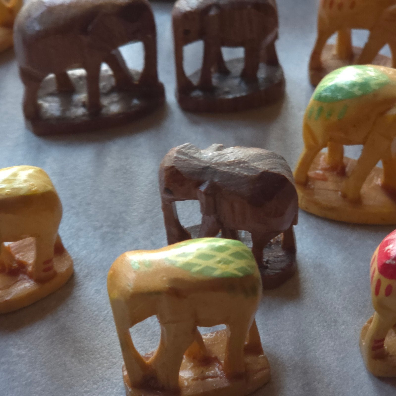 kleine authentieke olifantjes uit thailand, Ophalen of Verzenden