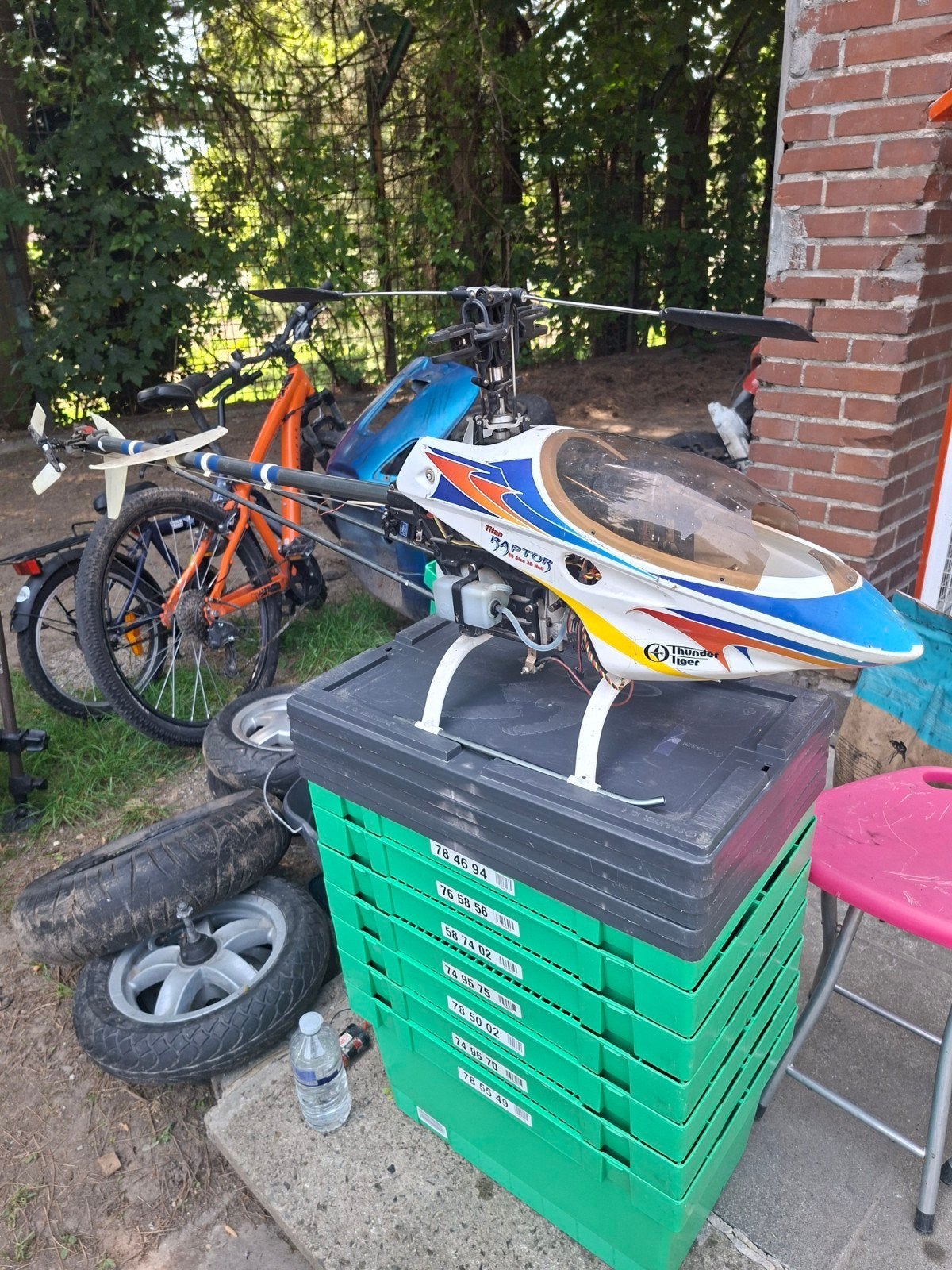 Hélicoptère thermique nitro, Enlèvement