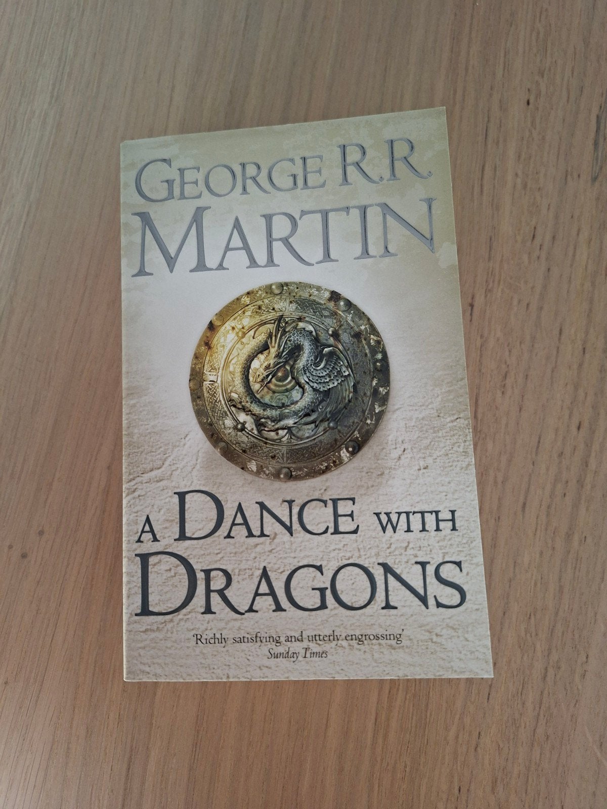 George r.r Martin: A dance with Dragons, Ophalen of Verzenden, Zo goed als nieuw