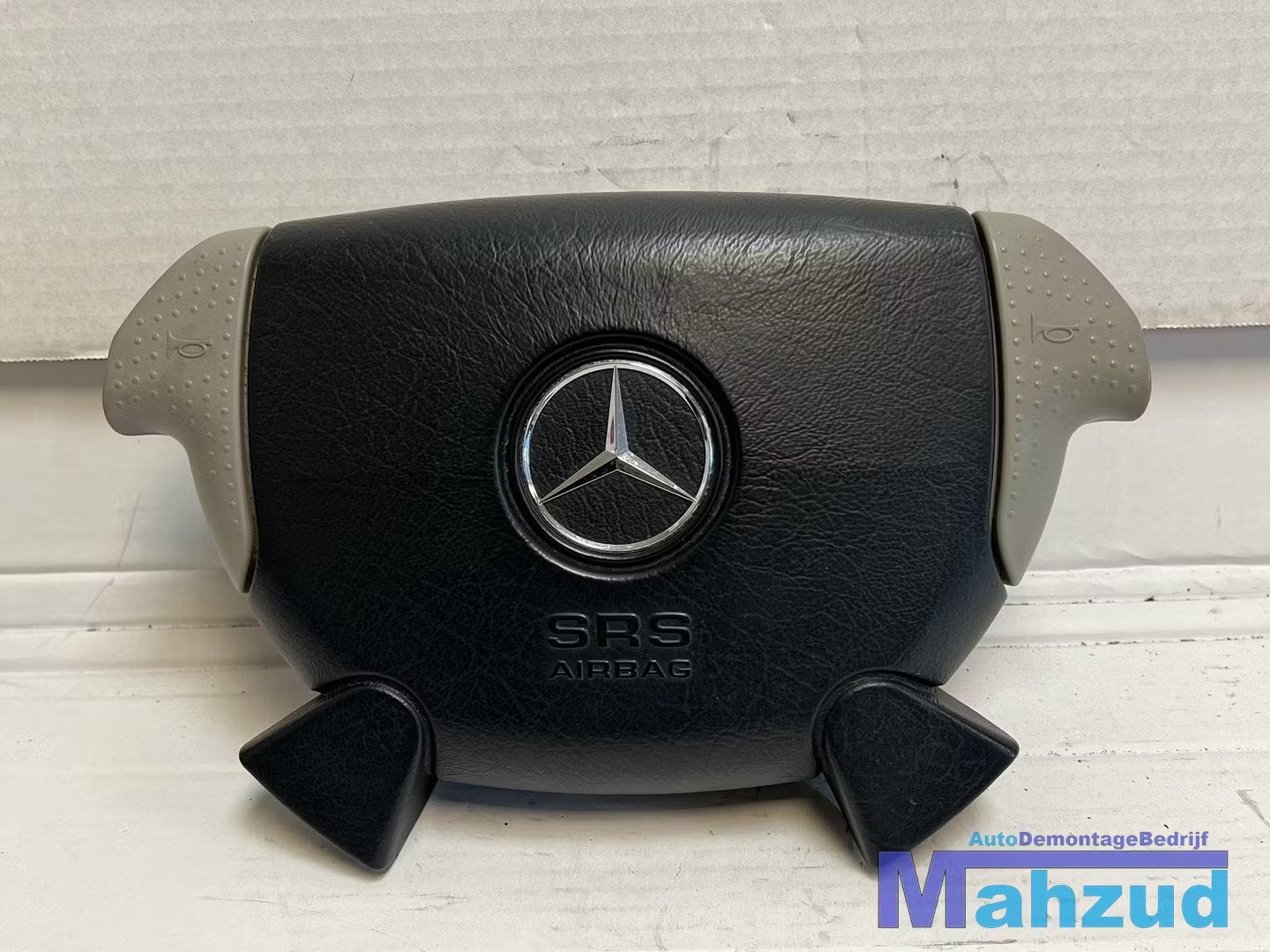 SLK R170 Stuur airbag 1996-2004, Mercedes-Benz AG, Mercedes-Benz, Utilisé, Mercedesstrasse 120
70372  Stuttgart, DE