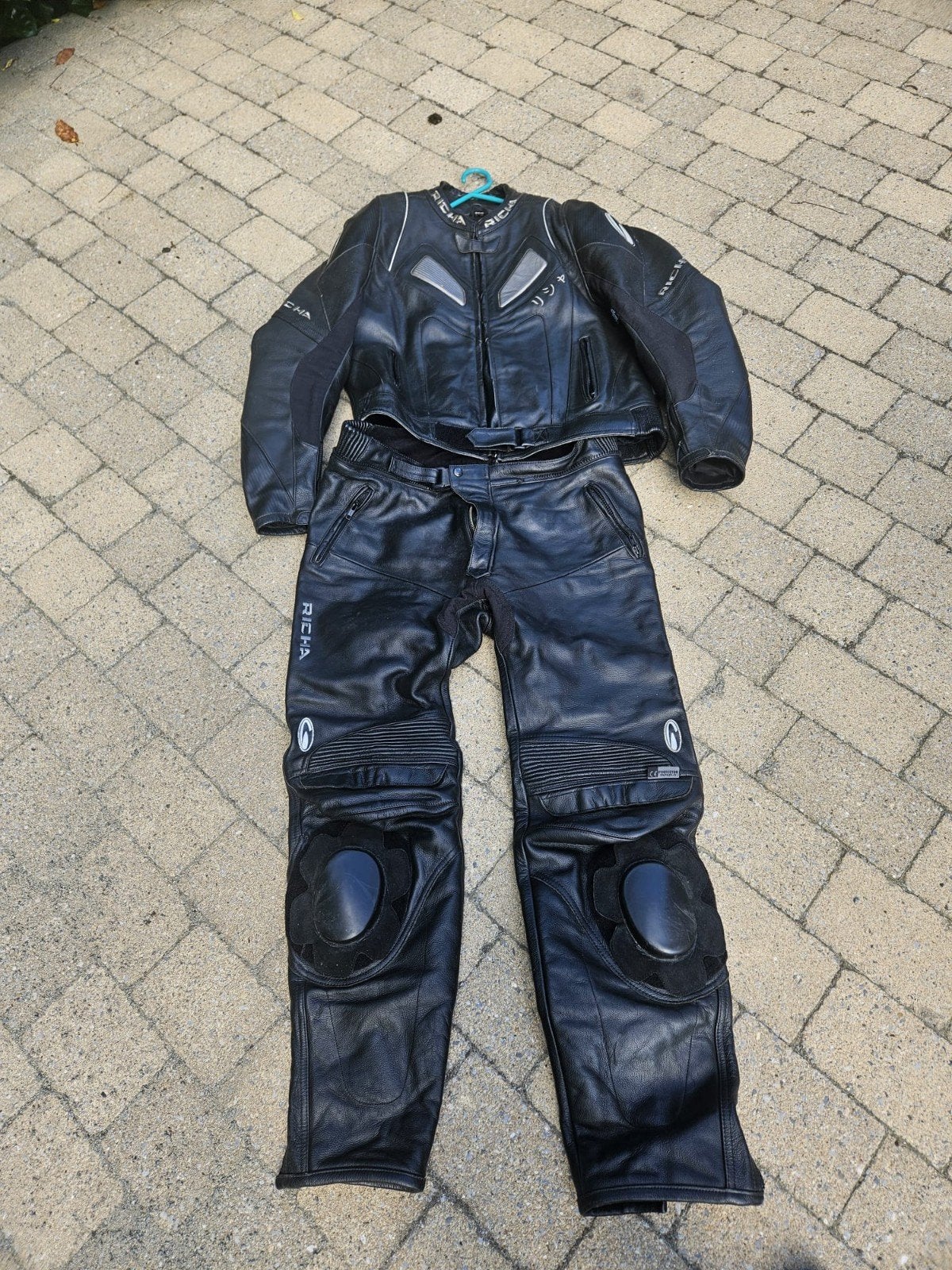 Lederen moto pak richa, Motoren, Kleding | Motorkleding, Ophalen