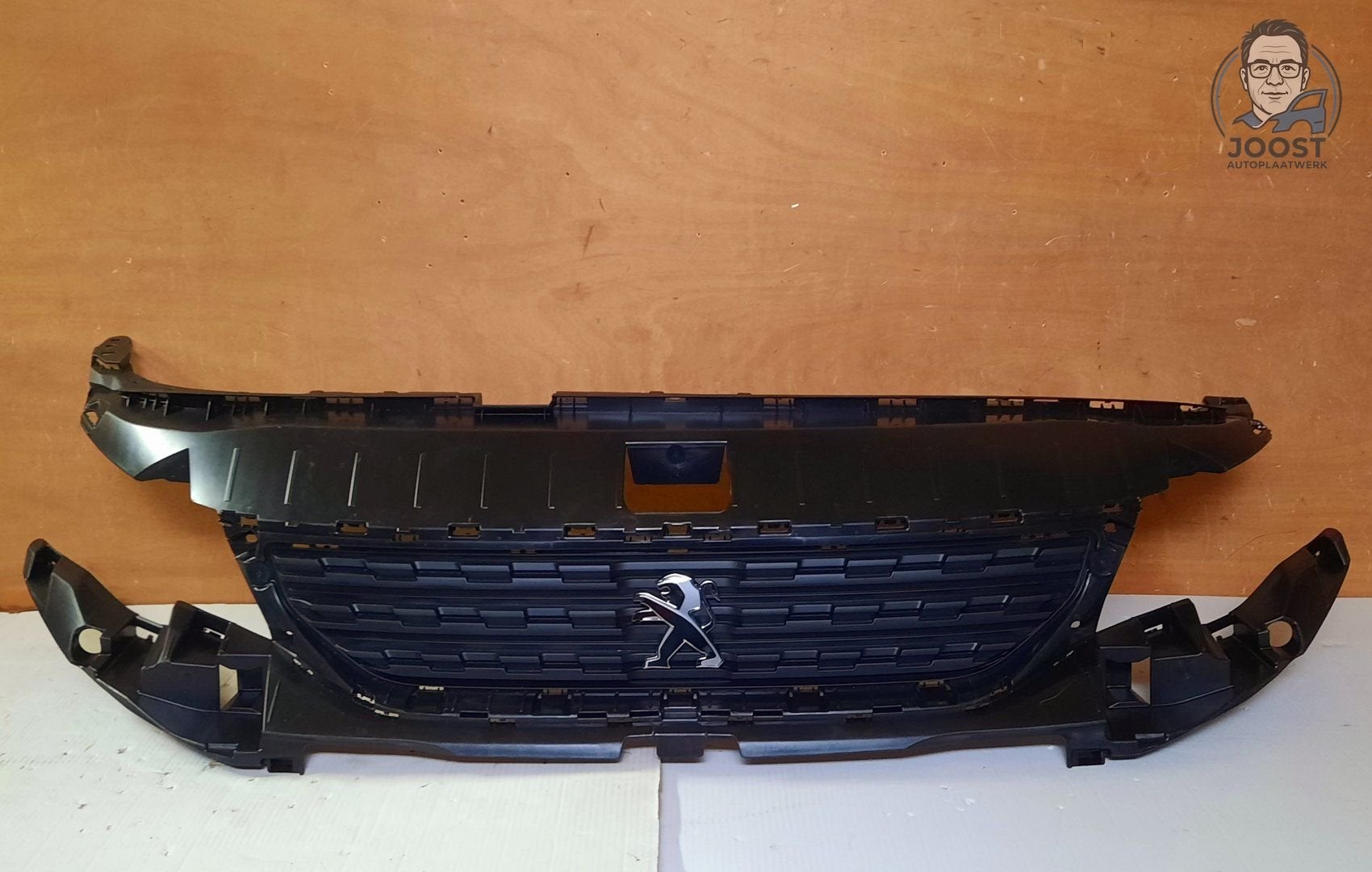 Grille nieuw orgineel Peugeot Partner / Rifter >18 981688680, Herkomst onderdeel bekend, Nieuw, Ophalen of Verzenden, -contact-peugeot@mpsa.com