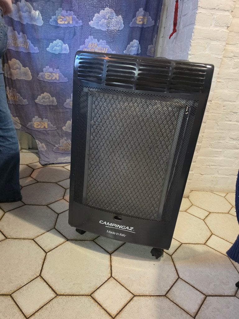 Campingaz gaskachel op wieltjes (werkt), Ophalen, Gebruikt, Gas, Vrijstaand