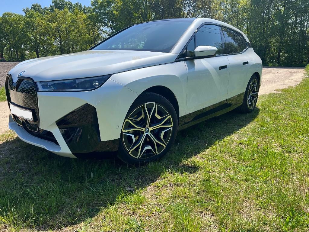 BMW iX Xdrive 40, Autos, Cuir, 3010 kg, Achat, IX