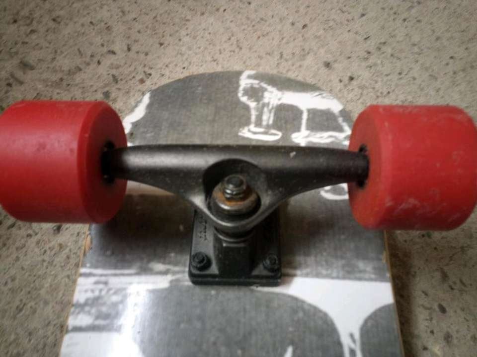 129mm Globe Slant Skateboard Trucks Pair, Enlèvement ou Envoi, Utilisé, Skateboard, Longboard