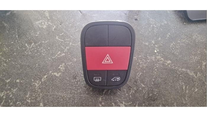Paniekverlichtings Schakelaar van een Fiat Fiorino, Gebruikt, -, -, Ophalen of Verzenden