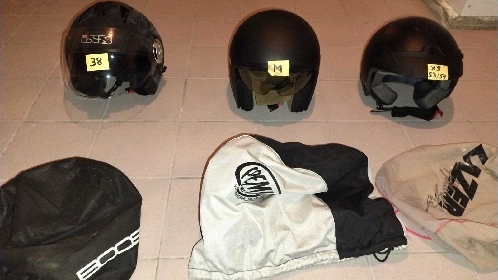 3 helmen te koop, Kleding | Heren, Hoeden en Petten, Ophalen, Gedragen