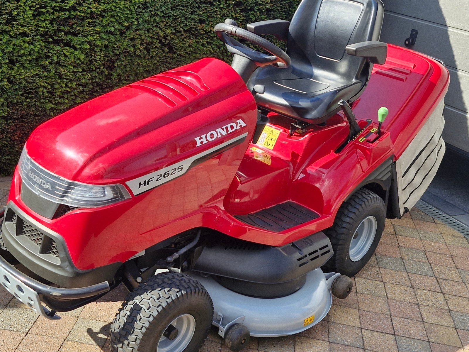Zitmaaier honda hf2625hte met maaidek van 122 cm 25 pk 2023, Tuin en Terras, Zitmaaiers, Zo goed als nieuw, 120 cm of meer, Elektrische starter