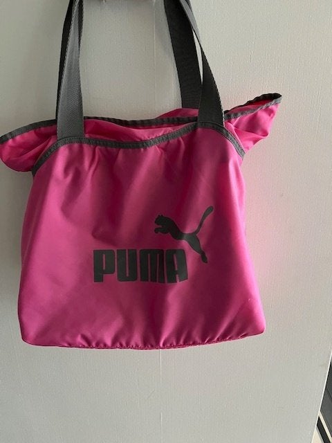 sportzak Puma, nieuw, Handtassen en Accessoires, Tassen | Sporttassen, Ophalen of Verzenden