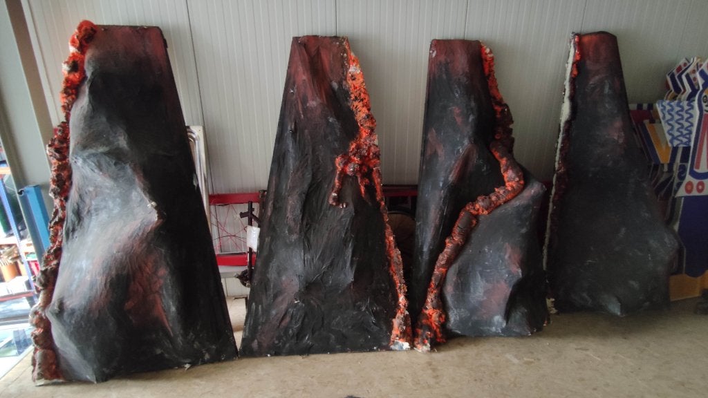 Volcan (décor en papier maché), Antiquités & Art, Enlèvement
