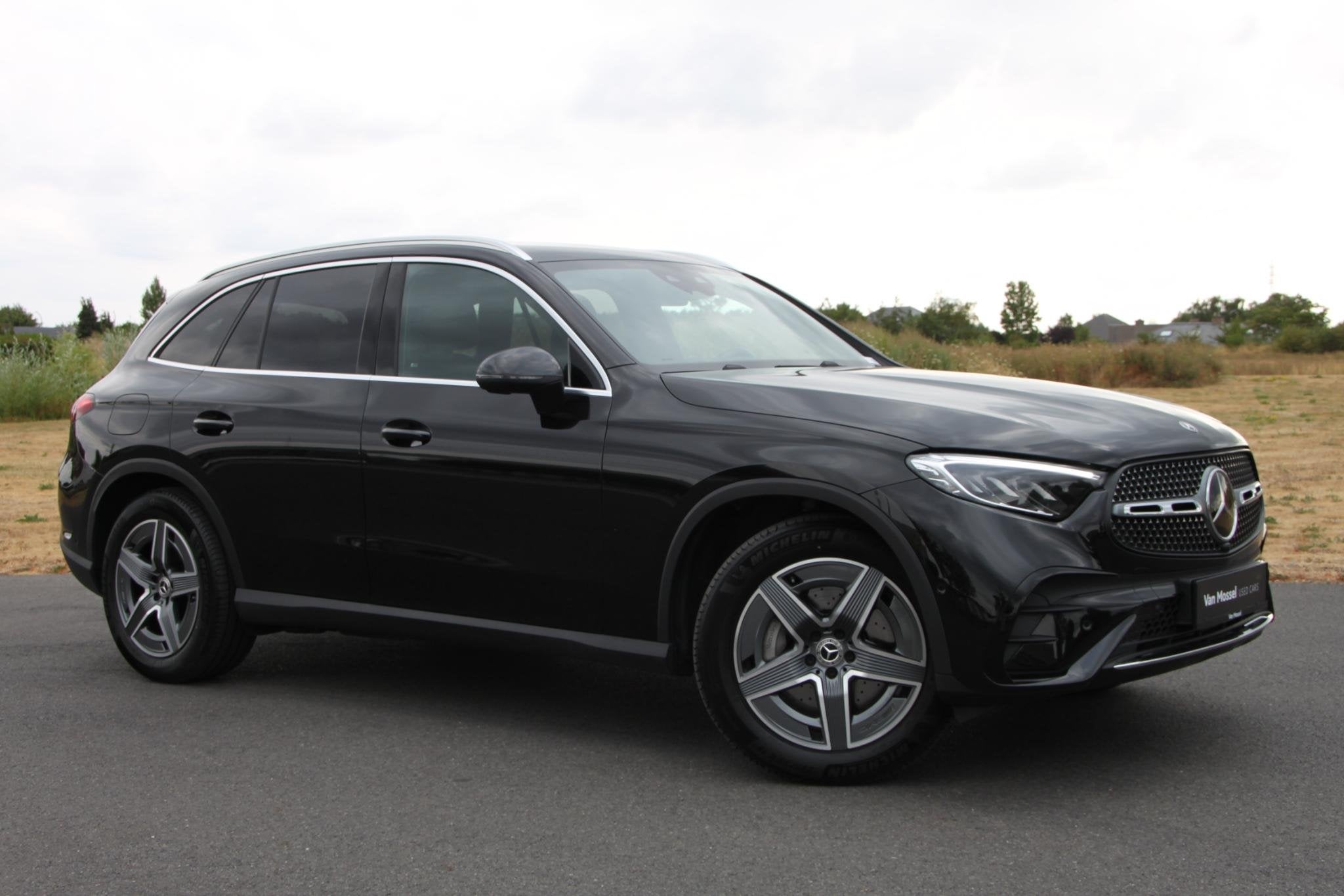 Mercedes-Benz GLC 300d 4MATIC AMG-Line (automatique), 144 g/km, 215 kW, Carnet d'entretien, 2500 kg