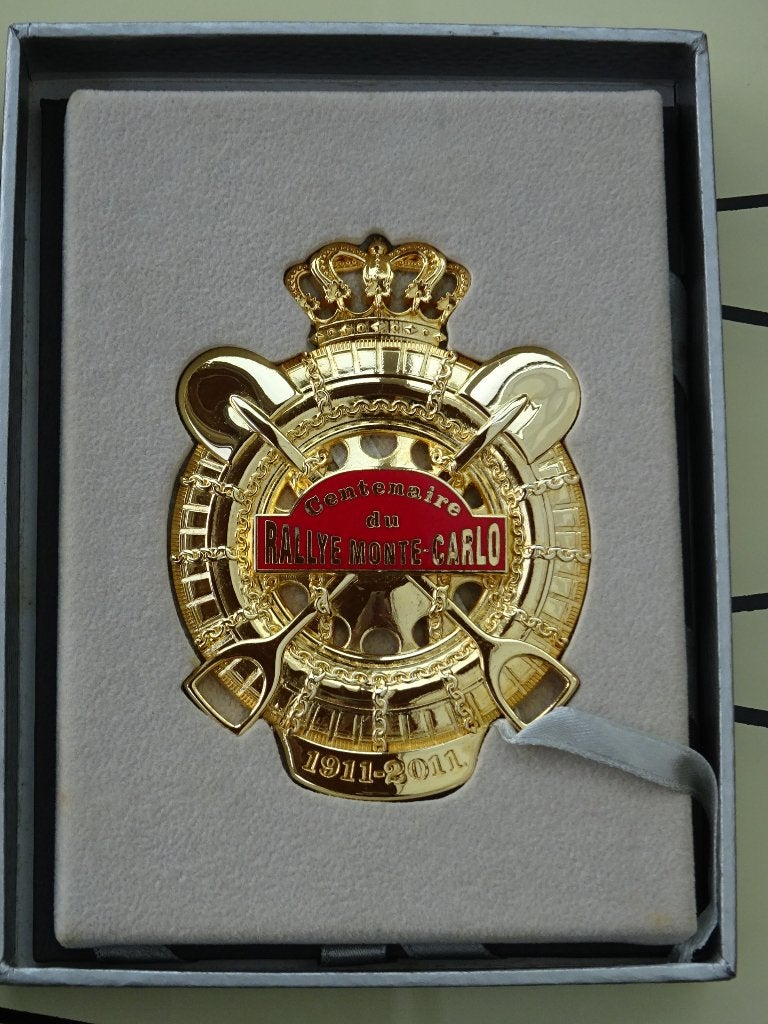 Badge auto rallye Monte Carlo 2011 très rare, Enlèvement ou Envoi, Comme neuf, Voitures