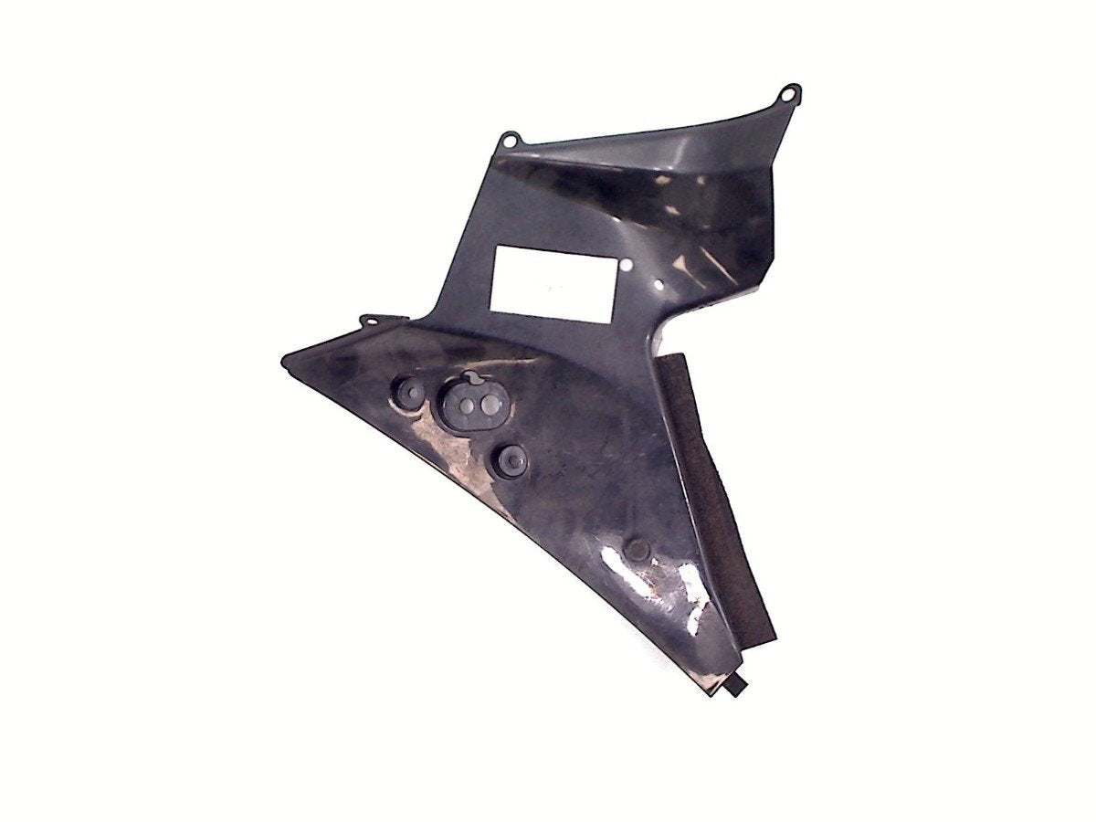 CARENAGE INTERNE PANNEAU DROIT Honda (64590-MCJ-0000), Dhr. S. di Majo, Utilisé, Info@cama-motorparts.nl, P.J. Troelstraweg 8 8
3144 CX  MAASSLUIS, NL