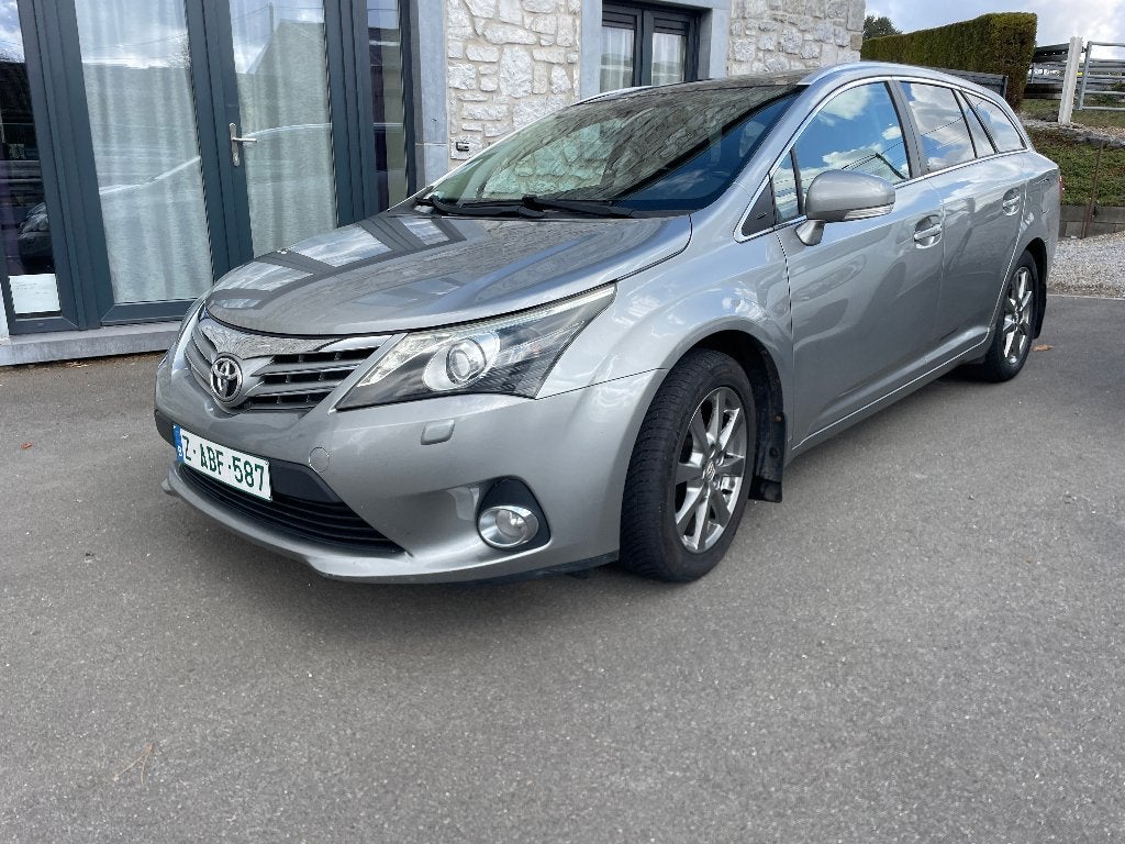 🛑TOYOTA AVENSIS 2.0 D4D ✅ FULL OPTIONS ️, Auto's, Voorwielaandrijving, Avensis, 4 cilinders, Bedrijf