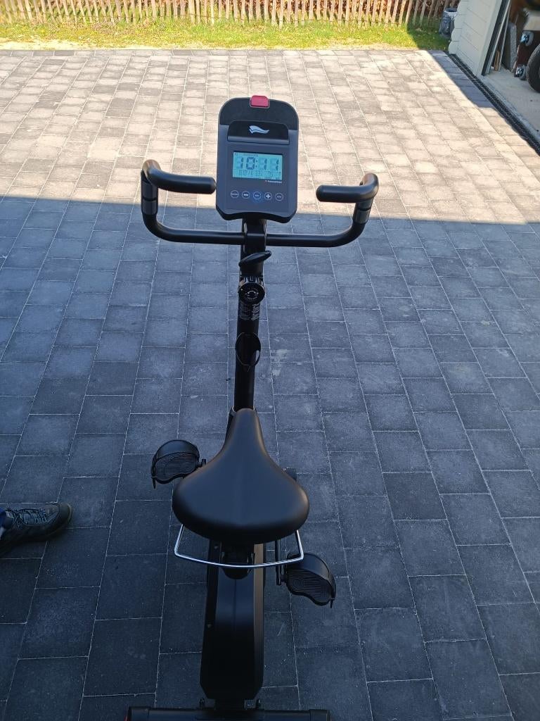 Hometrainer met display & weerstand – weinig gebruikt, Sport en Fitness, Wielrennen, Ophalen, Zo goed als nieuw, Overige typen