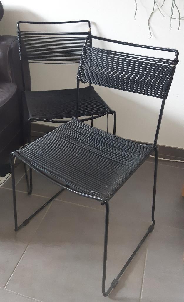 3 chaises "Spaghetti" ("Scoubidou") noires € 120,00, Maison & Meubles, Chaises, Trois, Enlèvement, Utilisé, Métal