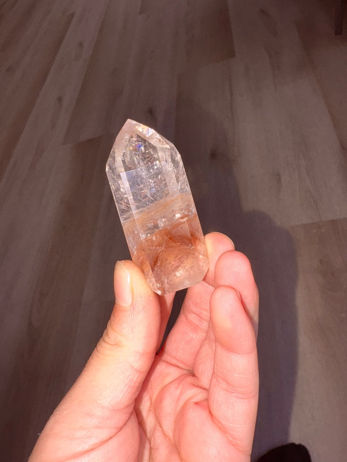Tour en citrine/quartz, Enlèvement