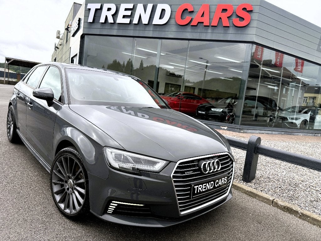 AUDI A3 E-TRON 40 TFSI PHEV AUT CUIR KEYLESS LED MATRIX DYNA, Autos, Argent ou Gris, Achat, Entreprise, Garantie prolongée