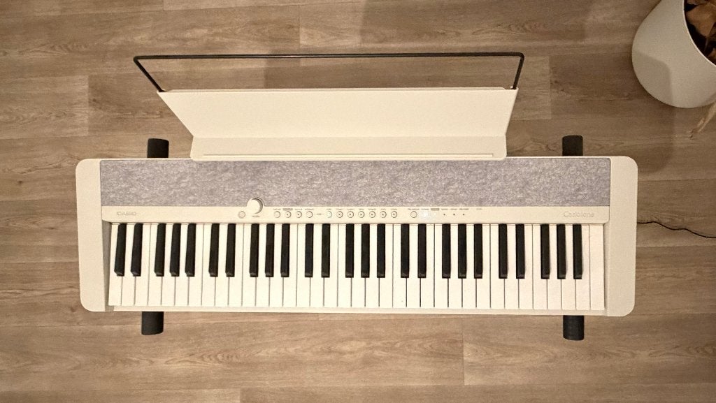 Keyboard Casio Casiotone CT-S1WE + Stand, Musique & Instruments, Claviers, Comme neuf, 61 touches, Casio, Sensitif, Avec pied
