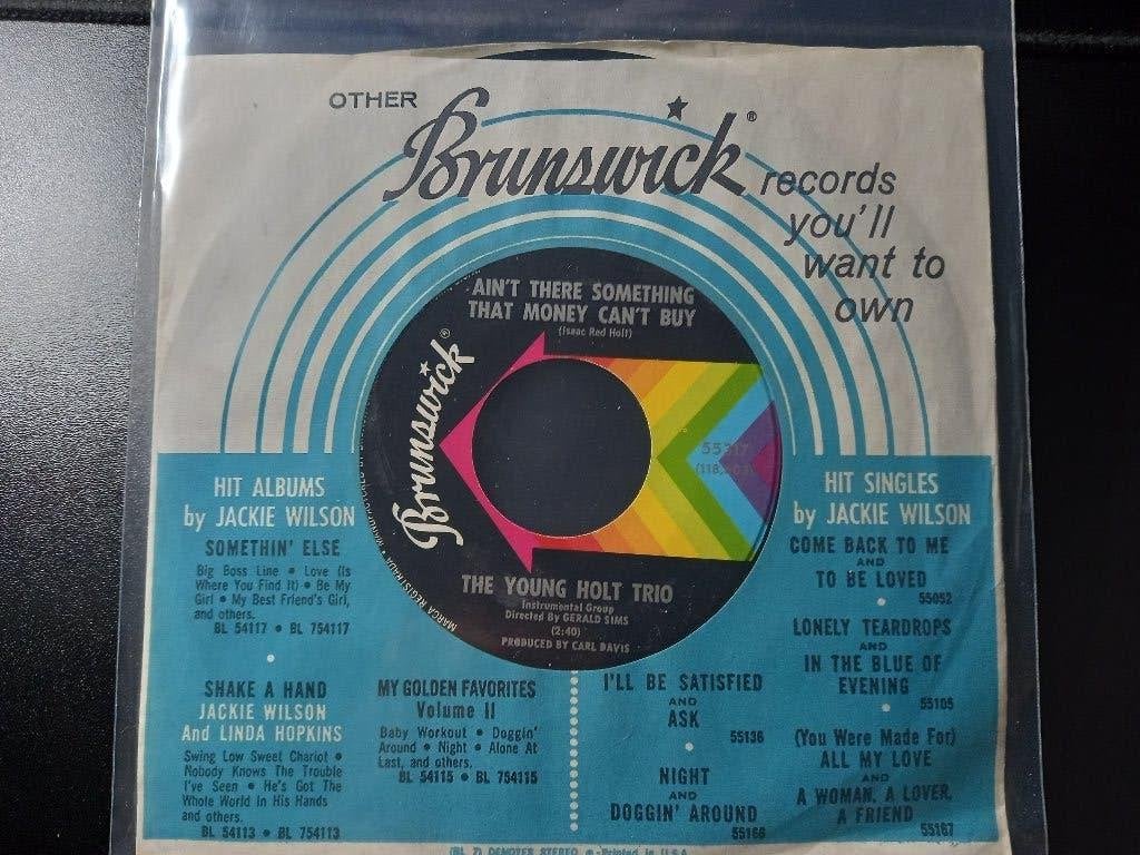 The Young Holt Trio - Ain't There Something That Money Can't, CD & DVD, Enlèvement ou Envoi, 7 inch, Comme neuf, Autres types
