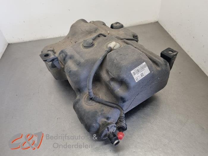 Adblue tank van een Opel Vivaro, Gebruikt, -, -, Opel