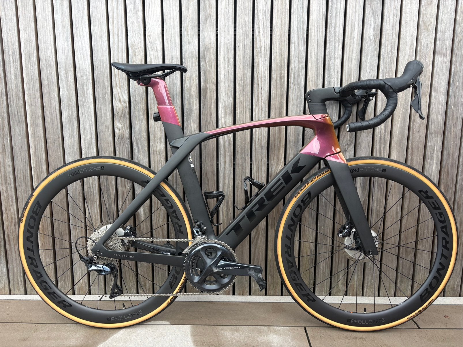 Trek Madone SLR 6 Disc – Project One – Carbon – Ultegra, Fietsen en Brommers, Carbon, Heren, Zo goed als nieuw, Meer dan 20 versnellingen