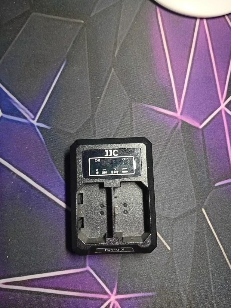 JJC usb Dual Battery Charger, Ophalen, Zo goed als nieuw, JJC